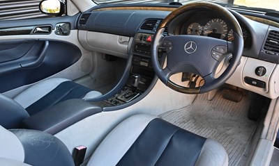 Lot 2002 Mercedes-Benz CLK 230 Avantgarde Kompressor