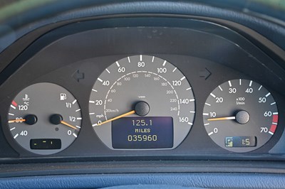 Lot 2002 Mercedes-Benz CLK 230 Avantgarde Kompressor