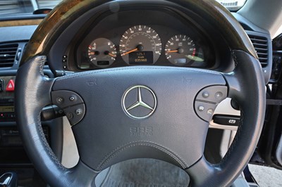 Lot 2002 Mercedes-Benz CLK 230 Avantgarde Kompressor