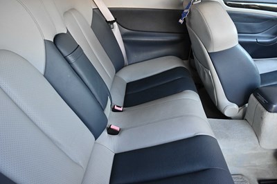 Lot 2002 Mercedes-Benz CLK 230 Avantgarde Kompressor