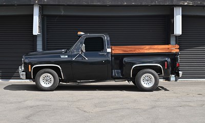 Lot 2009 Chevrolet GMC Pick-Up