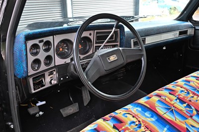 Lot 2009 Chevrolet GMC Pick-Up