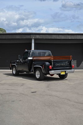 Lot 2009 Chevrolet GMC Pick-Up
