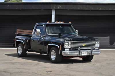 Lot 2009 Chevrolet GMC Pick-Up