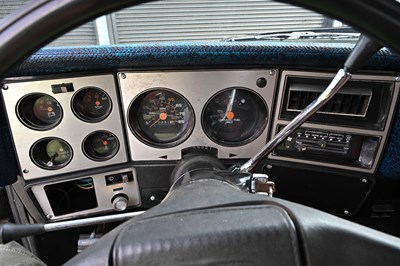 Lot 2009 Chevrolet GMC Pick-Up