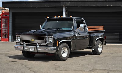 Lot 2009 Chevrolet GMC Pick-Up