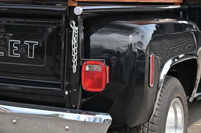 Lot 2009 Chevrolet GMC Pick-Up