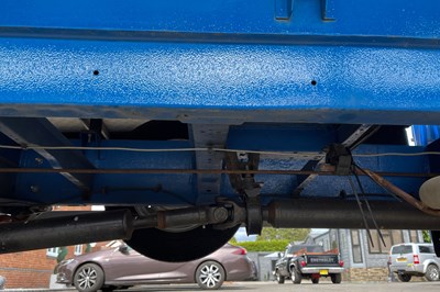 Lot 1998 Ford Transit Low Loader