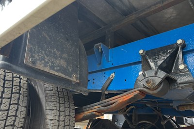 Lot 1998 Ford Transit Low Loader
