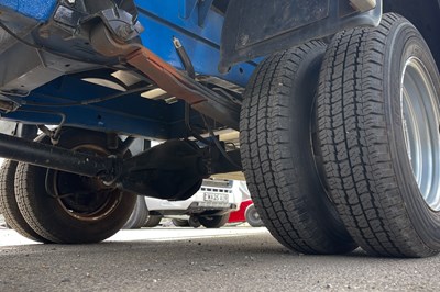 Lot 1998 Ford Transit Low Loader