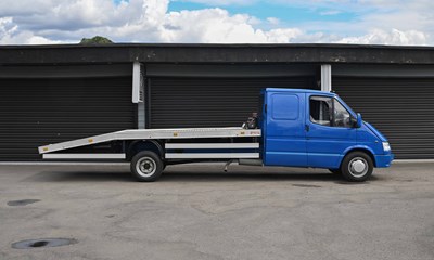 Lot 1998 Ford Transit Low Loader
