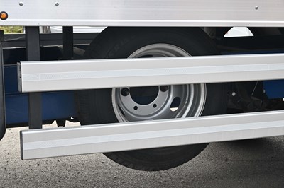 Lot 1998 Ford Transit Low Loader