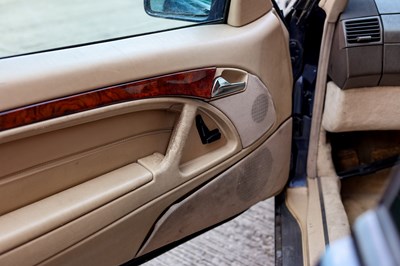 Lot 1996 Mercedes-Benz SL320