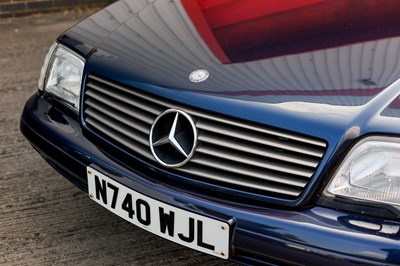 Lot 1996 Mercedes-Benz SL320