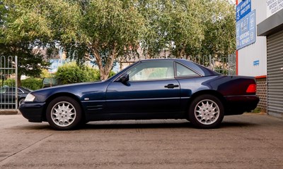 Lot 1996 Mercedes-Benz SL320