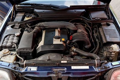 Lot 1996 Mercedes-Benz SL320
