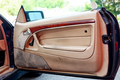 Lot 1996 Mercedes-Benz SL320