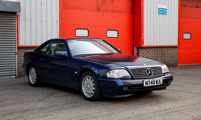 Lot 1996 Mercedes-Benz SL320