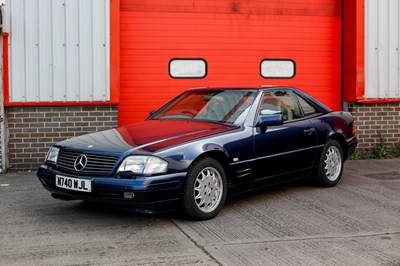 Lot 1996 Mercedes-Benz SL320