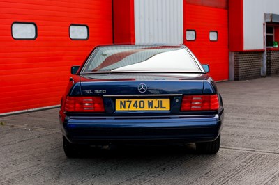 Lot 1996 Mercedes-Benz SL320