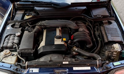 Lot 1996 Mercedes-Benz SL320