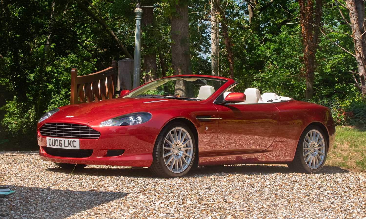 Lot 2006 Aston Martin DB9