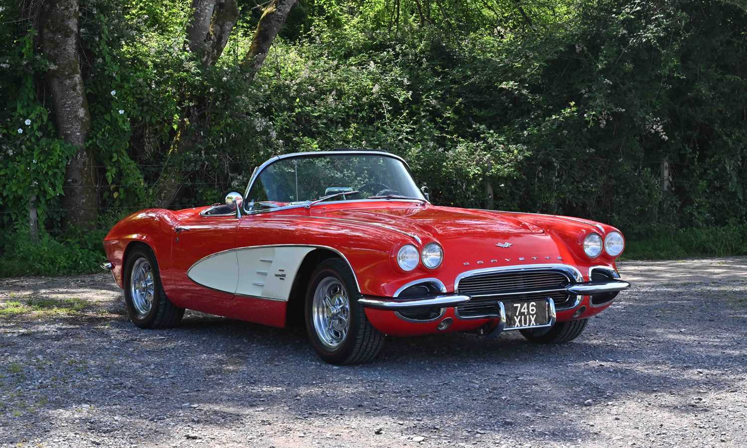 Lot 1961 Chevrolet Corvette C1