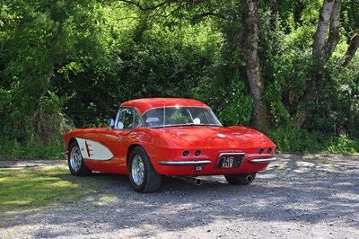 Lot 1961 Chevrolet Corvette C1