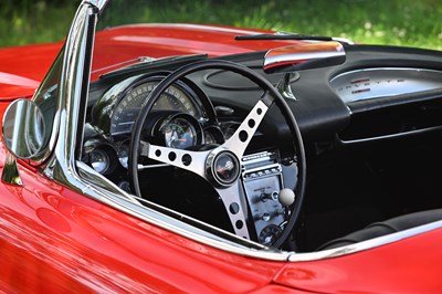 Lot 1961 Chevrolet Corvette C1