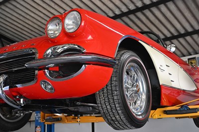 Lot 1961 Chevrolet Corvette C1