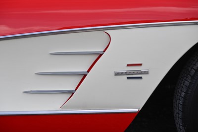 Lot 1961 Chevrolet Corvette C1