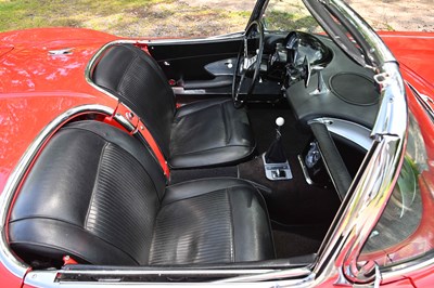 Lot 1961 Chevrolet Corvette C1