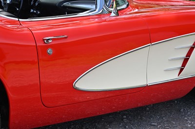 Lot 1961 Chevrolet Corvette C1