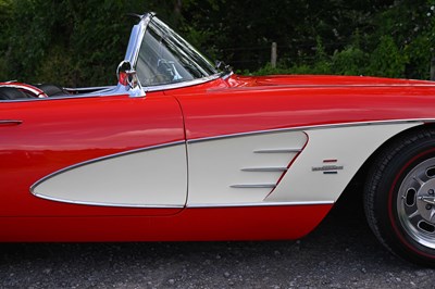 Lot 1961 Chevrolet Corvette C1