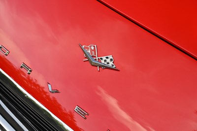 Lot 1961 Chevrolet Corvette C1