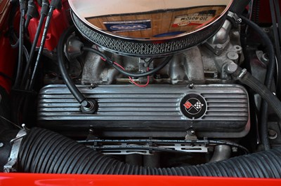 Lot 1961 Chevrolet Corvette C1