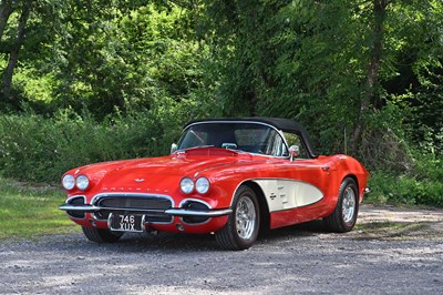 Lot 1961 Chevrolet Corvette C1