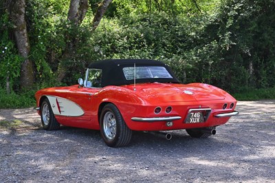 Lot 1961 Chevrolet Corvette C1