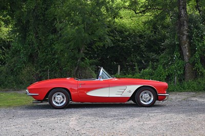 Lot 1961 Chevrolet Corvette C1