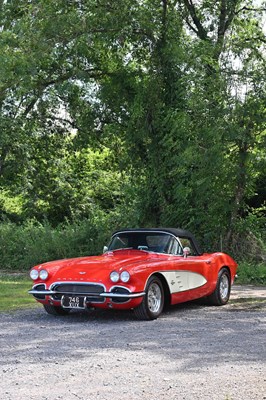 Lot 1961 Chevrolet Corvette C1
