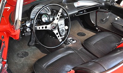 Lot 1961 Chevrolet Corvette C1