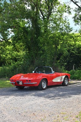 Lot 1961 Chevrolet Corvette C1
