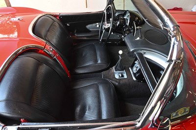 Lot 1961 Chevrolet Corvette C1