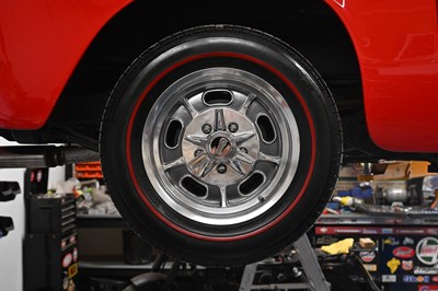 Lot 1961 Chevrolet Corvette C1
