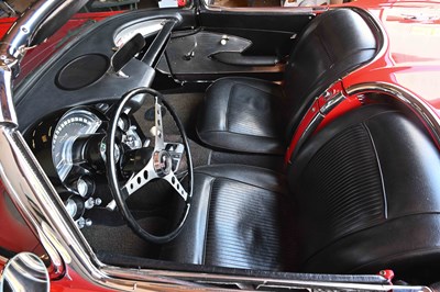 Lot 1961 Chevrolet Corvette C1