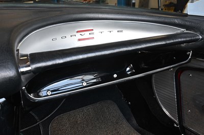Lot 1961 Chevrolet Corvette C1