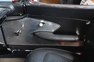Lot 1961 Chevrolet Corvette C1