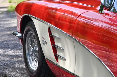 Lot 1961 Chevrolet Corvette C1