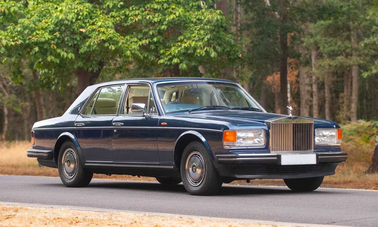 Lot 1990 Rolls-Royce Silver Spirit II