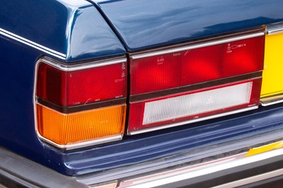 Lot 1990 Rolls-Royce Silver Spirit II